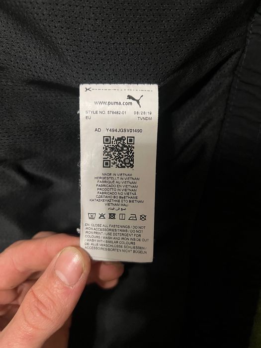 Оригінальна чоловіча вітровка Puma & BMW Motorsport !