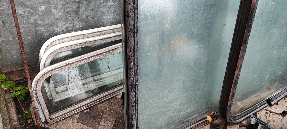 Oddam okna z autobusu lata 50-70