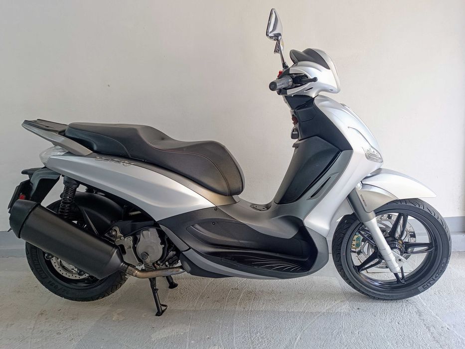 Piaggio Beverly 350 300 Sport Touring ABS ASR na kat. A2 2018r