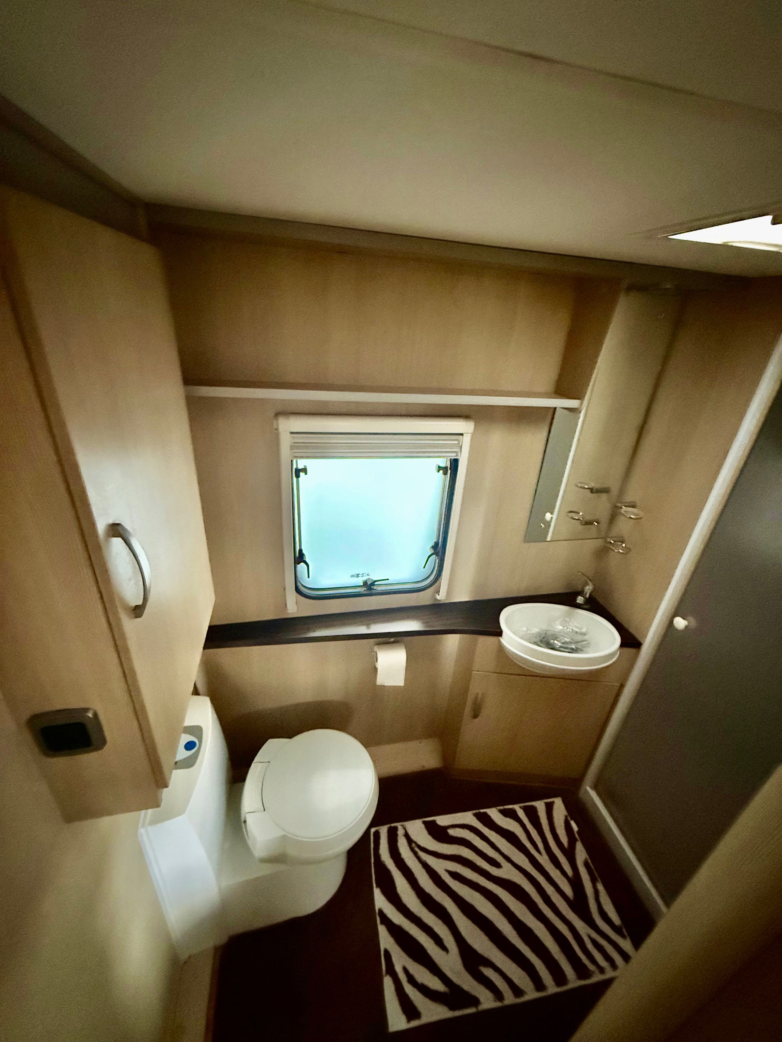 Caravana Sterling Eccles Ruby - Impecável