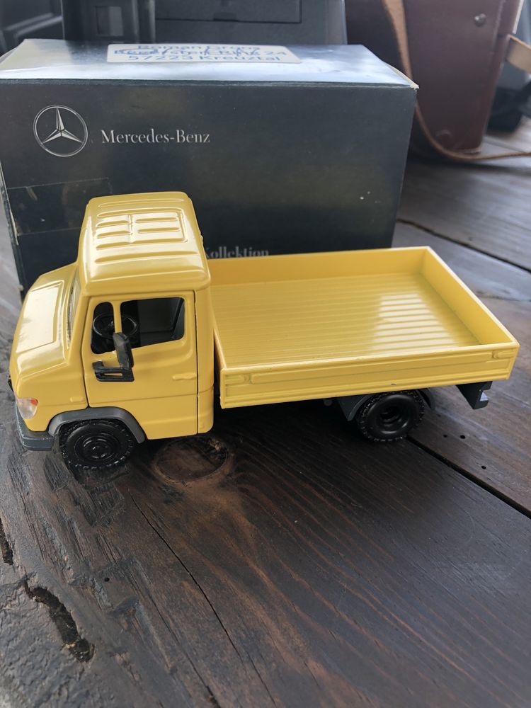 Mercedes Vario NZG 1/43