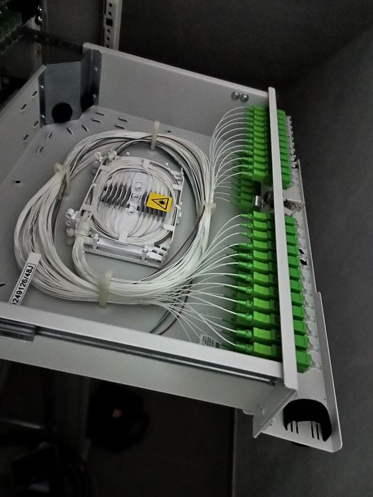 Spawanie światłowodów,budowa sieci FTTH