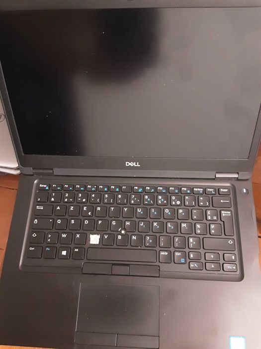 Ноутбук DELL Latitude 5490