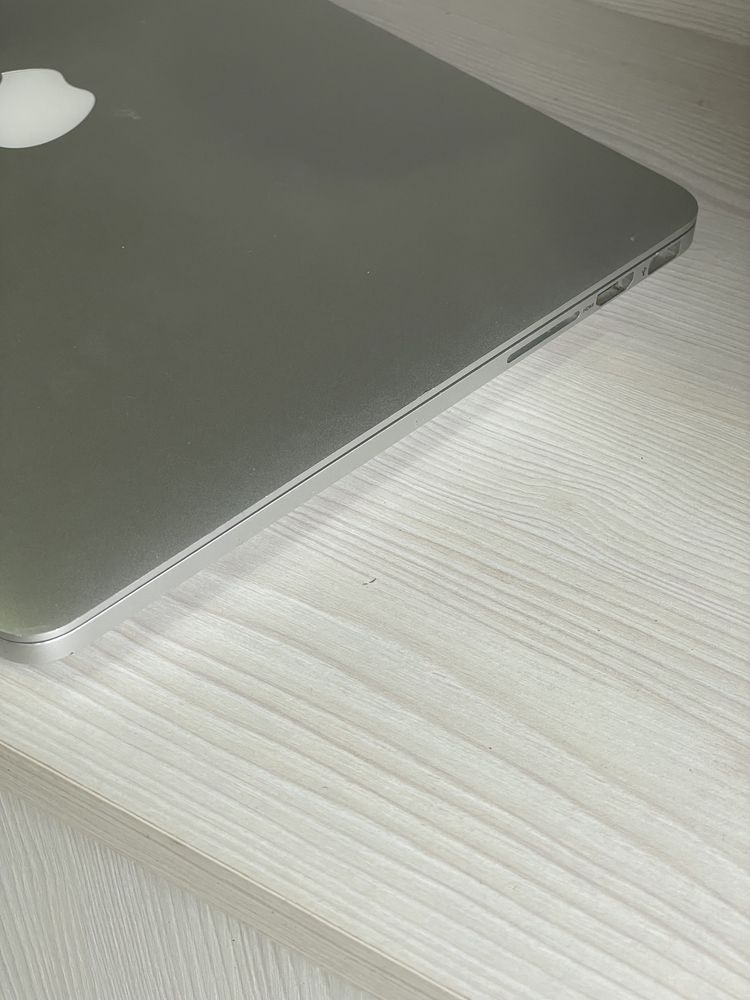 Apple MacBook Pro 13”, 2015р, і5, SSD 512gb, 8gb ОЗУ. Макбук ноутбук