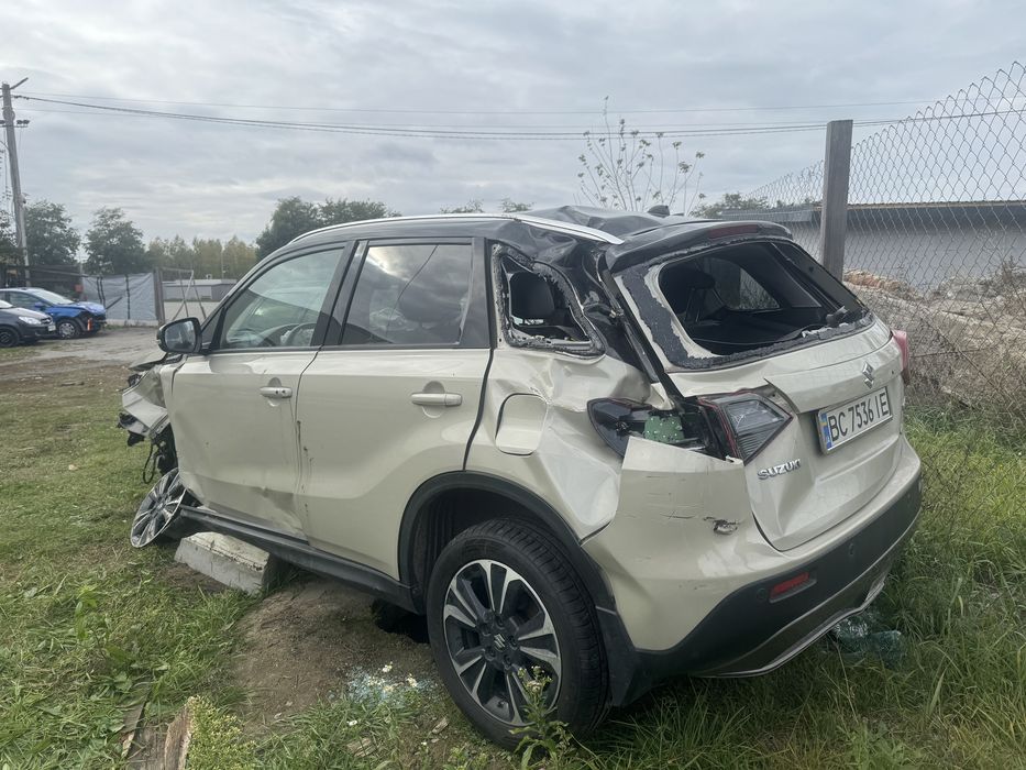 Продам Suzuki Vitara 2019 рік 1.0 Бензин 4х4 після ДТП!