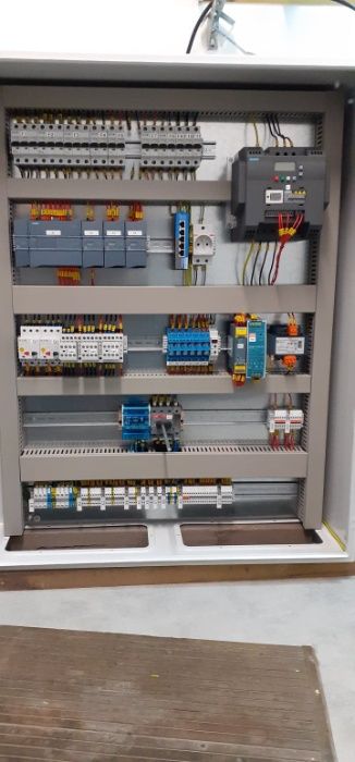 Automatyk schematy elektryczne szafy sterownicze PCSchematic Pomiary