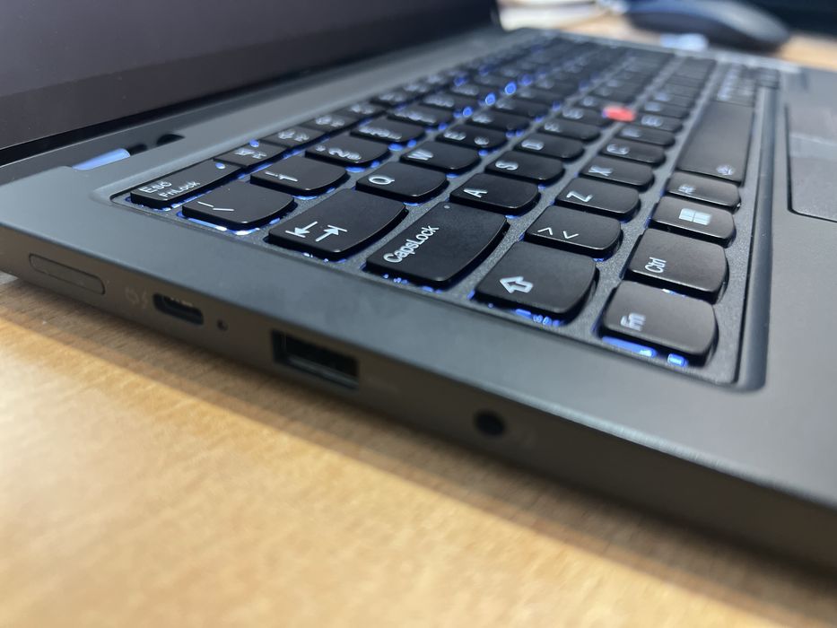 Lenovo L13 Yoga 2025 i7-1355U 16GB ram 1TB como novo