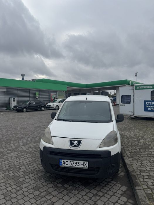 Пежо Партнер 2011 р 1.6 д