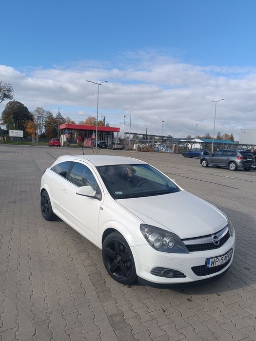 Opel Astra H GTC 1.7 Diesel cały w oryginale, skóry