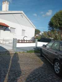 Lote com Moradia T3 e anexo T2