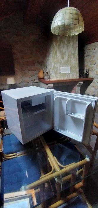 Mini Bar Praticamente Novos