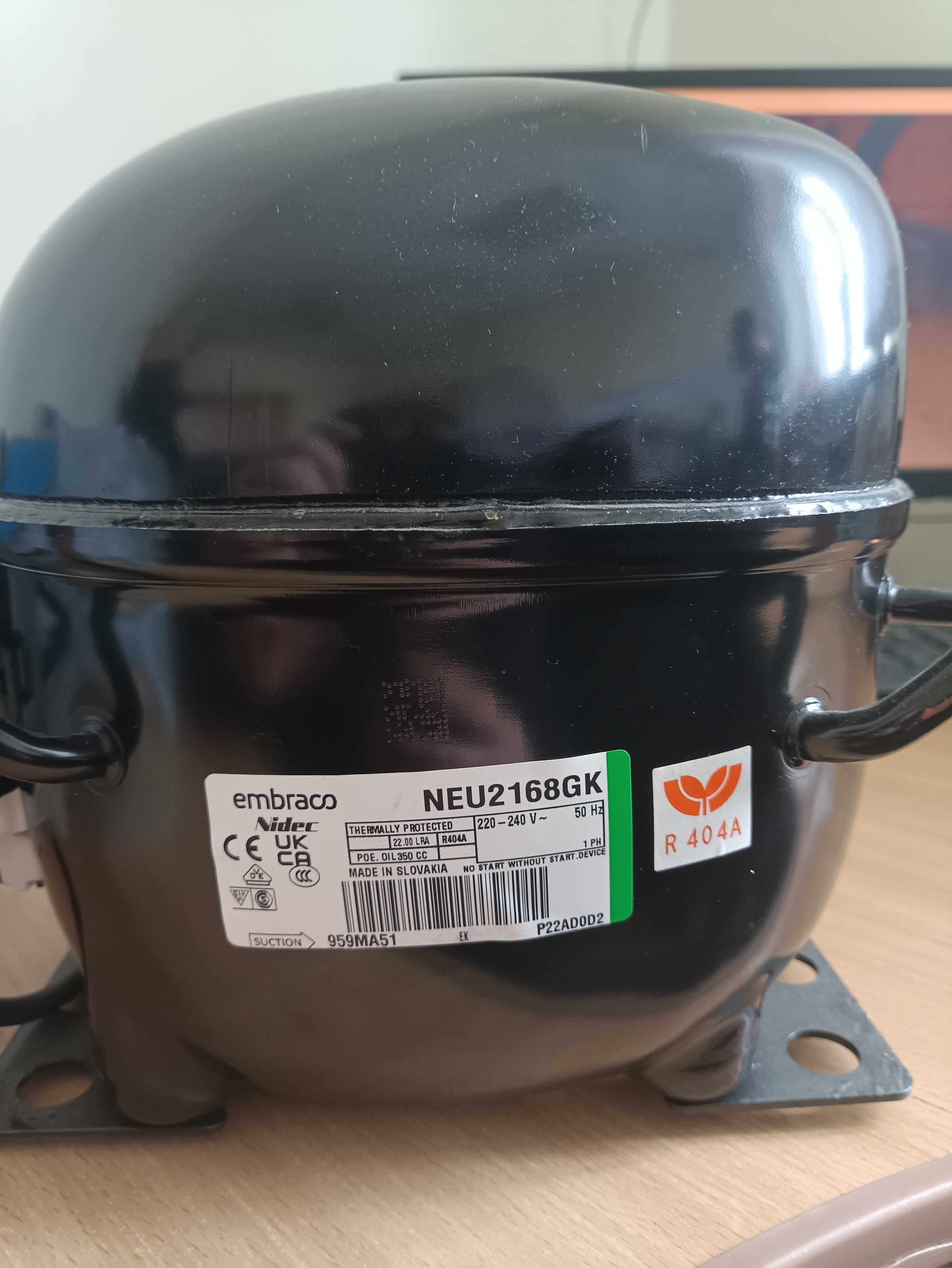 Компресор EMBRACO NEU2168GK