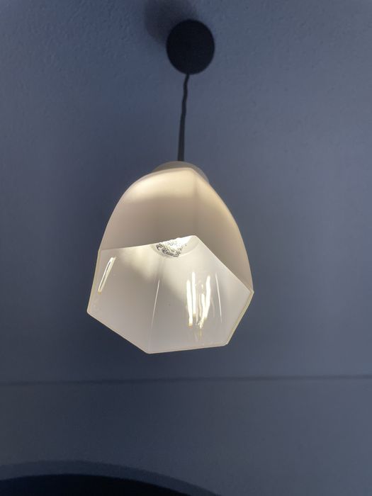 Candeeiro Suspenso Vintage em Vidro Opalino