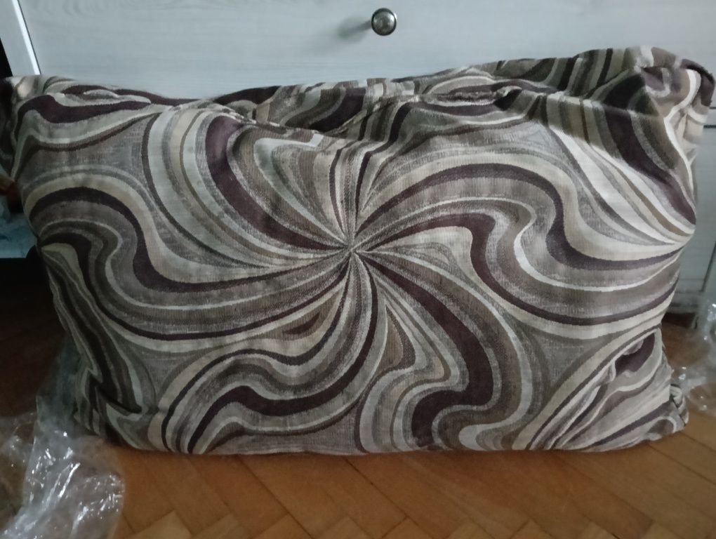 Poduchy na kanapę