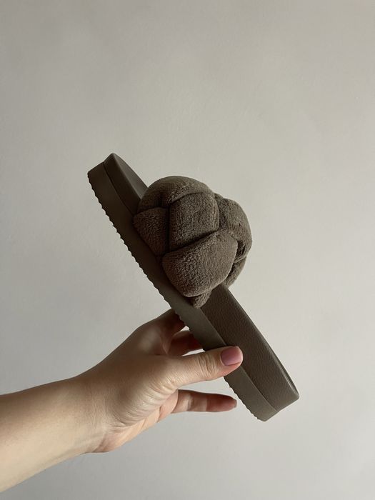 Тапки- шльопки h&m 38 розмір