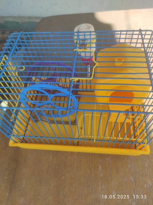 Продам клетку для хомячков с аксессуарами