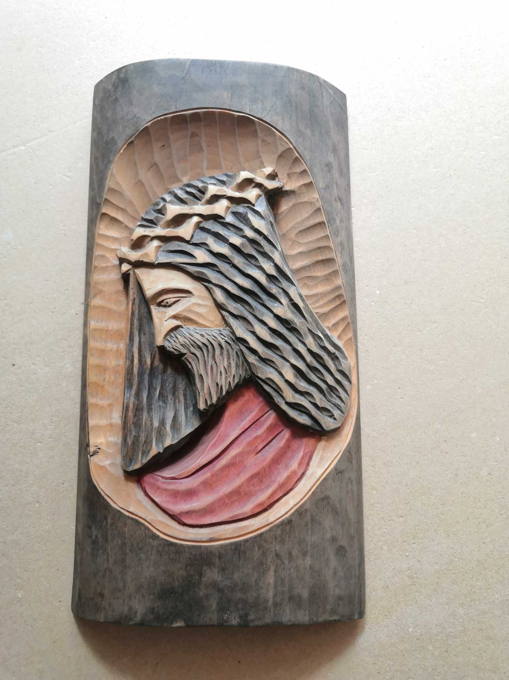 Jezus rzeźba w drewnie drzewie figurka