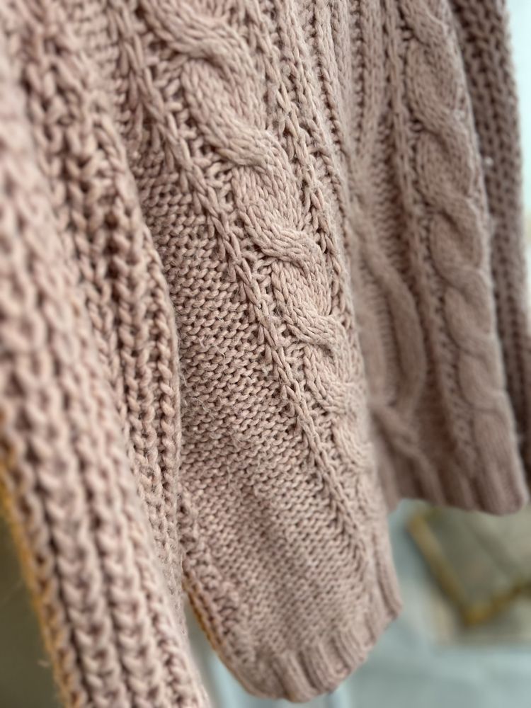 Sweter gruby z golfem, pudrowy róż, One size - pasuje na S-L
