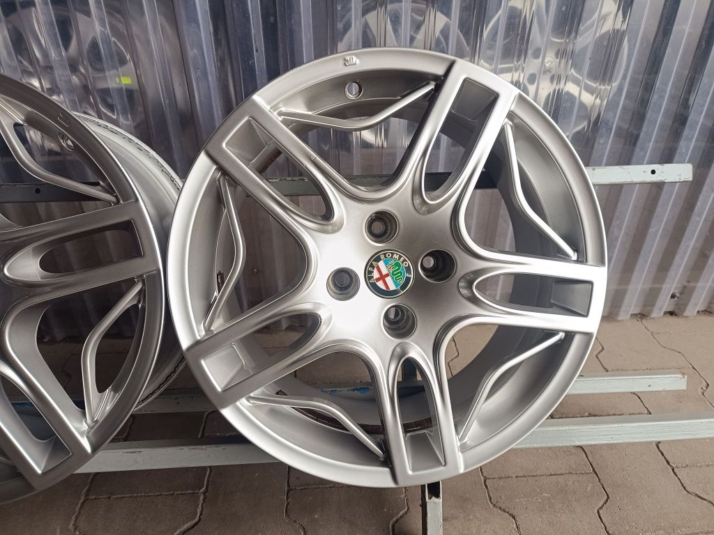 Oryginalne Felgi aluminiowe ALFA Romeo MiTo 7x16'' 4x98 ET39 FA90