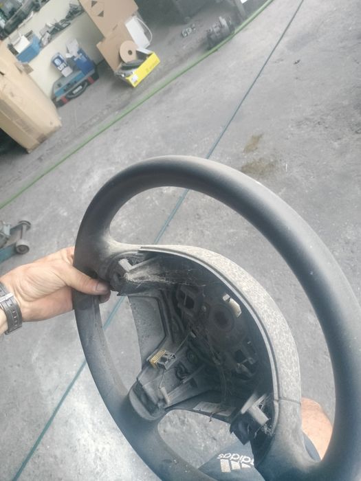 Volante Peugeot 307 impecável como