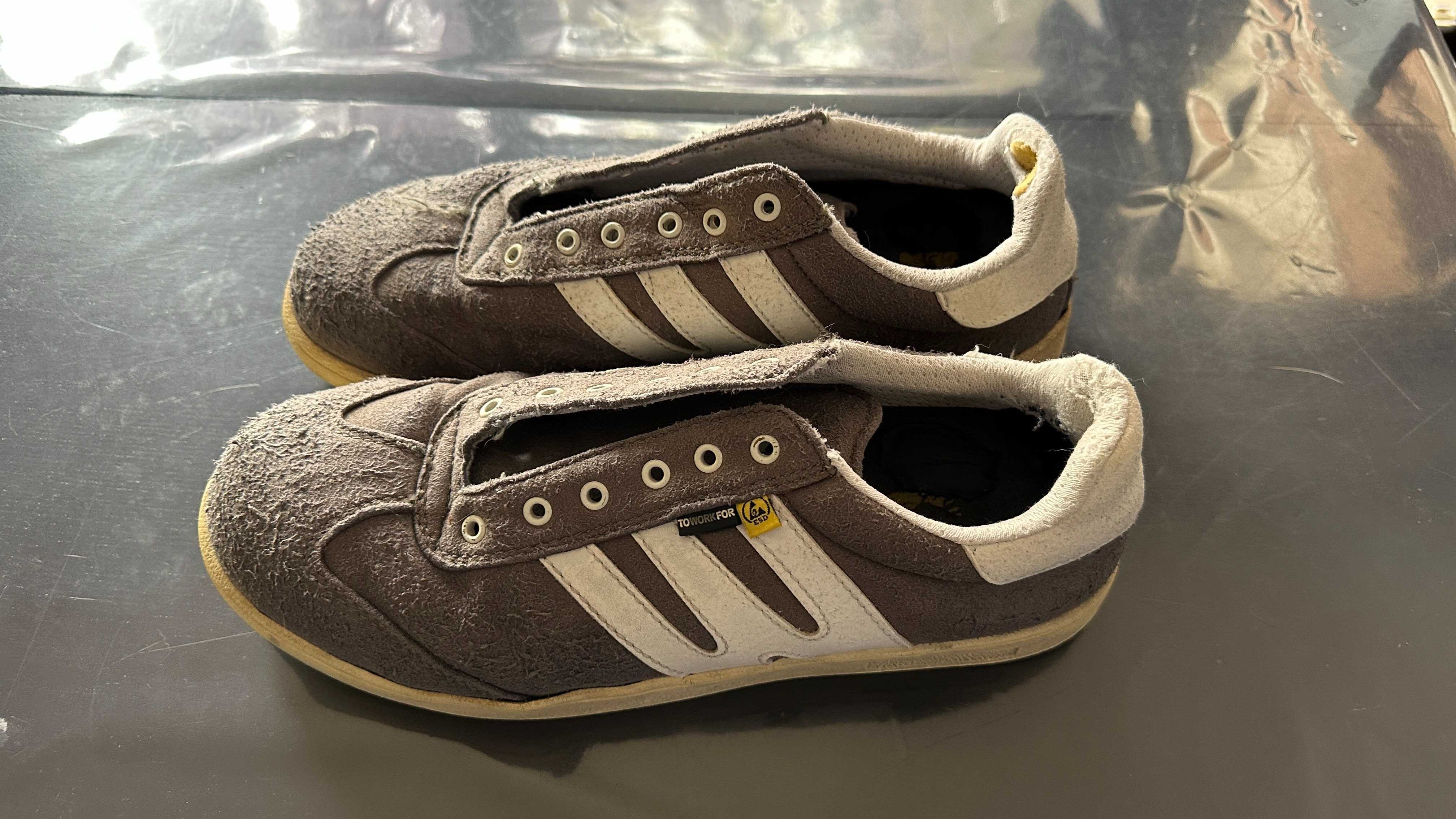 Tenis para trabalho biqueira de aço e sola de borracha - Twoworkfor