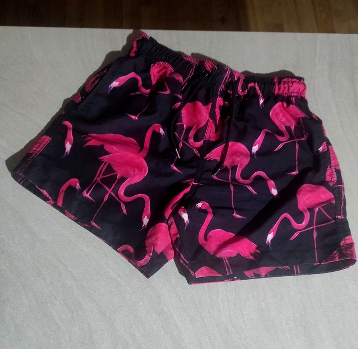Krótkie spodenki wzór flamingi H&M XS