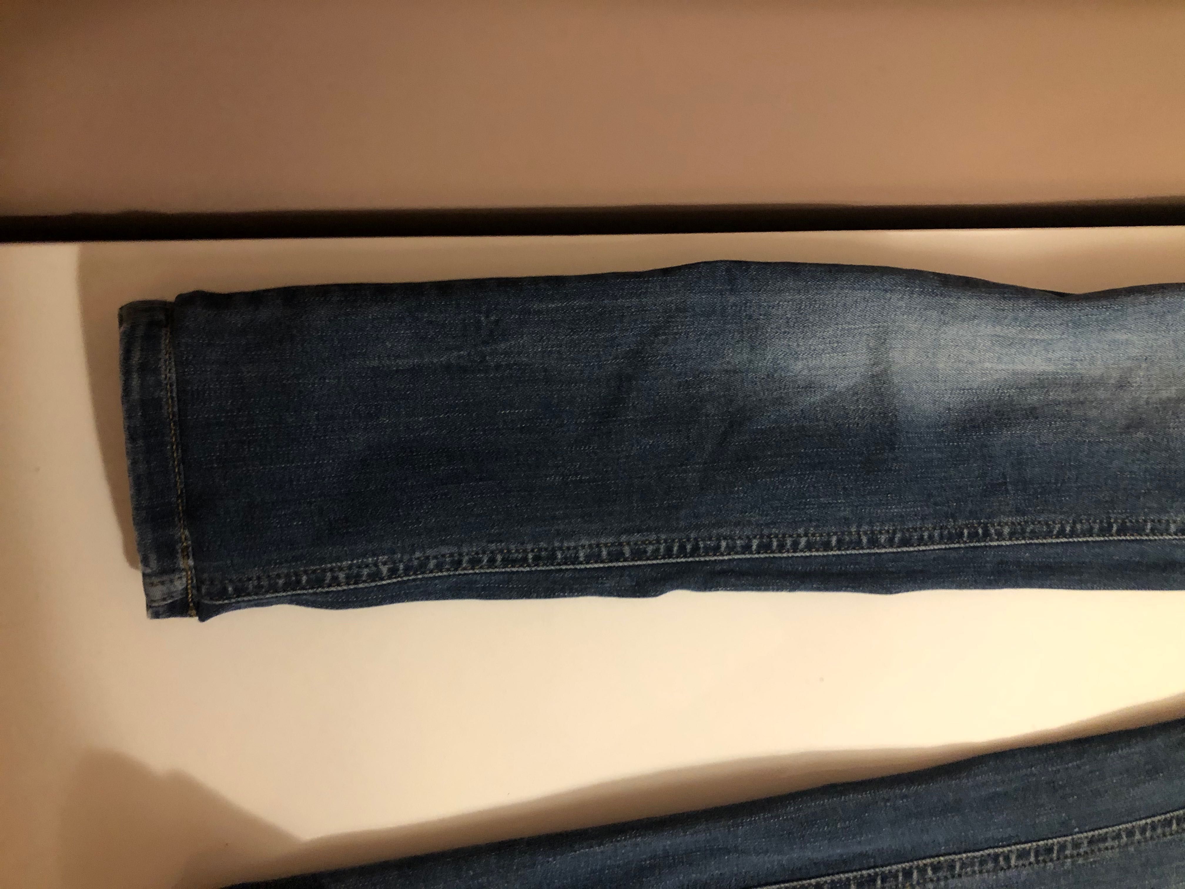Spodnie jeansowe Lacoste