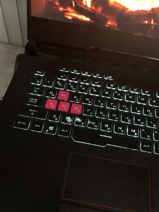 Asus rog strix GL 512