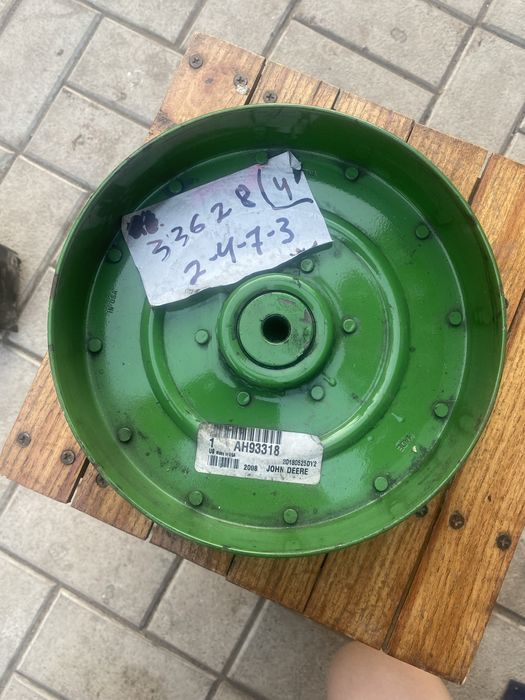 Шків на JD AH93318