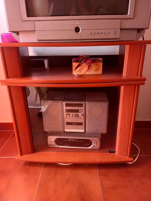 Móvel tv e aparelhagem