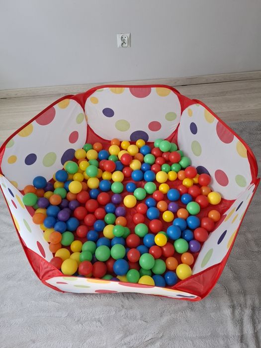Basen z kulkami dla maluszka