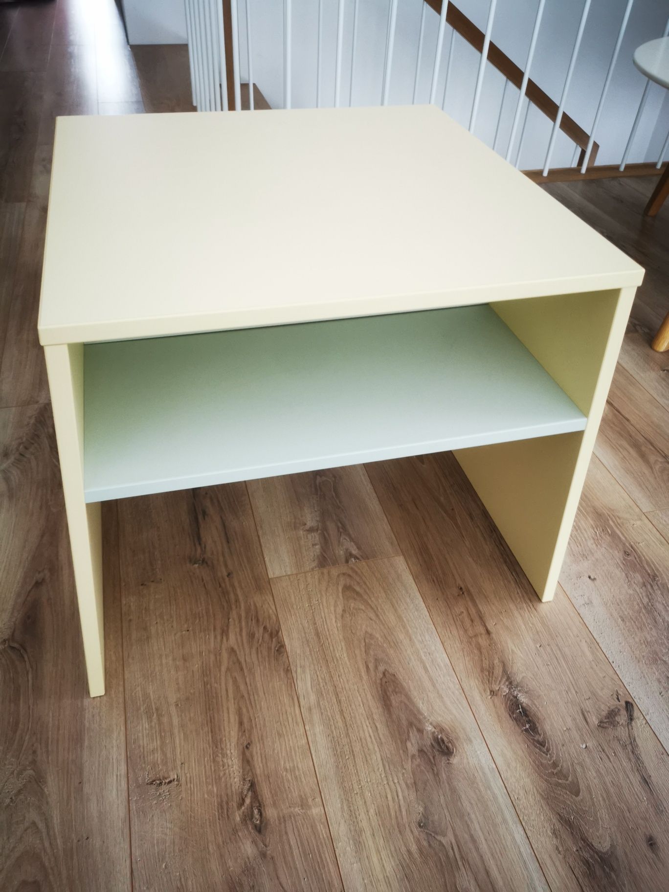 Tuli by Vox, Stolik + Taboret