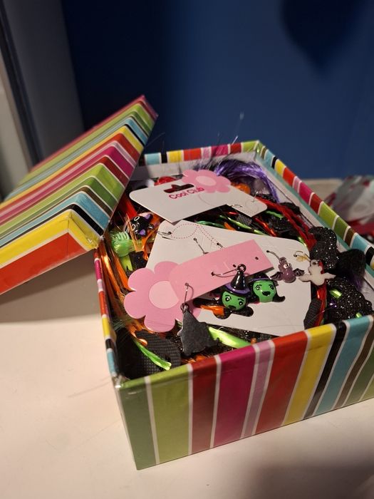 Halloween mix spinek kolczyki monster high