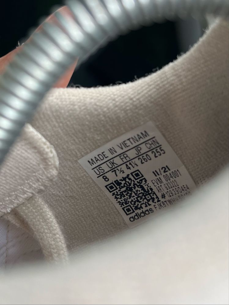 Оригінал! Кросівки Adidas Ozweego 41 розмір (26 см) стильні зручні