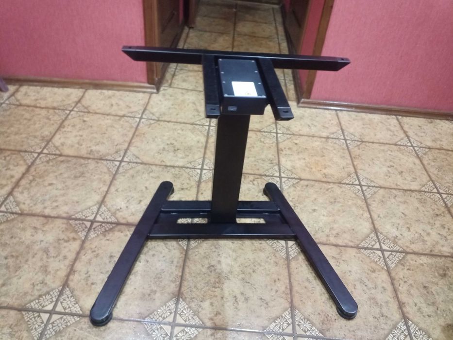 Продаю систему електричних регульованих ніжок E-Table One для столу