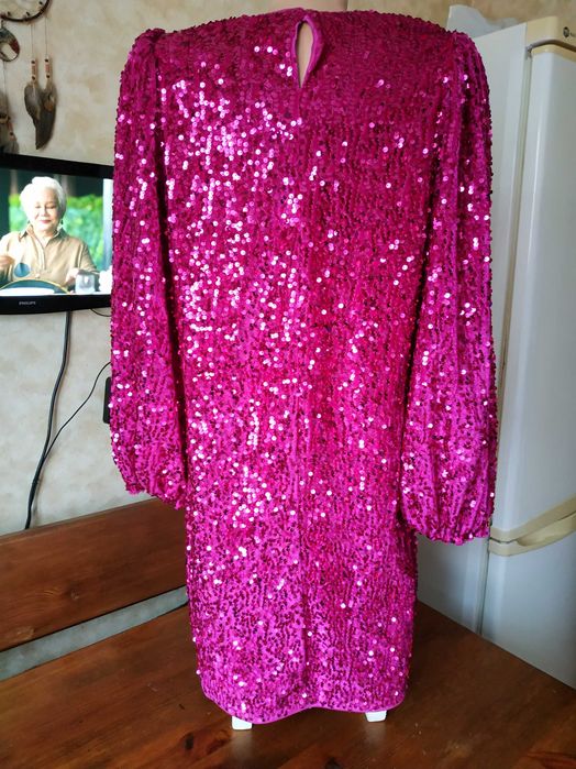 Ефектна сукня GEORGE в лелітки у кольорі фуксія 46-48 розмір