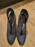 Sprzedam buty Carinii