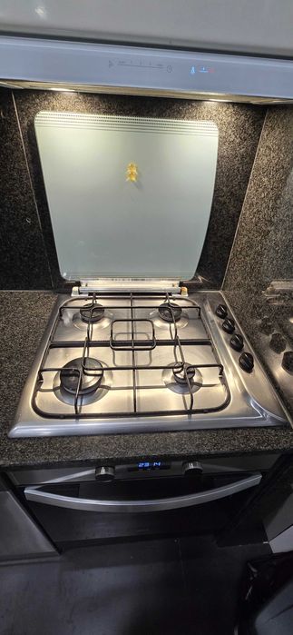 Placa de gás com tampo