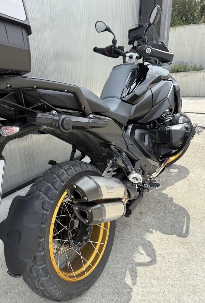 Bmw gs 1300 como nova (full extras)