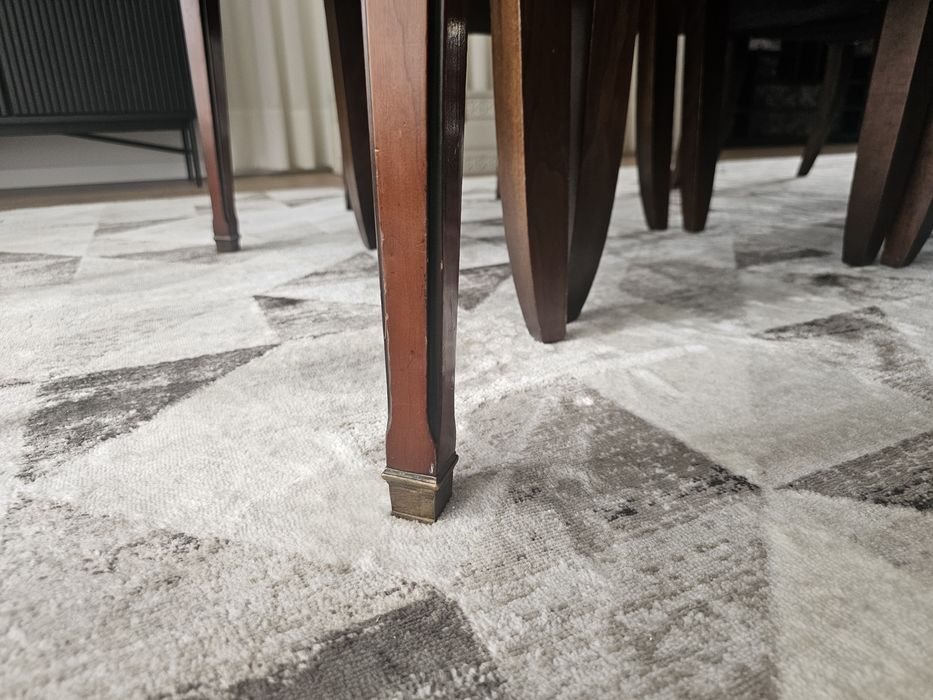 Mesa em madeira de cerejeira massiça e pormenores em bronze