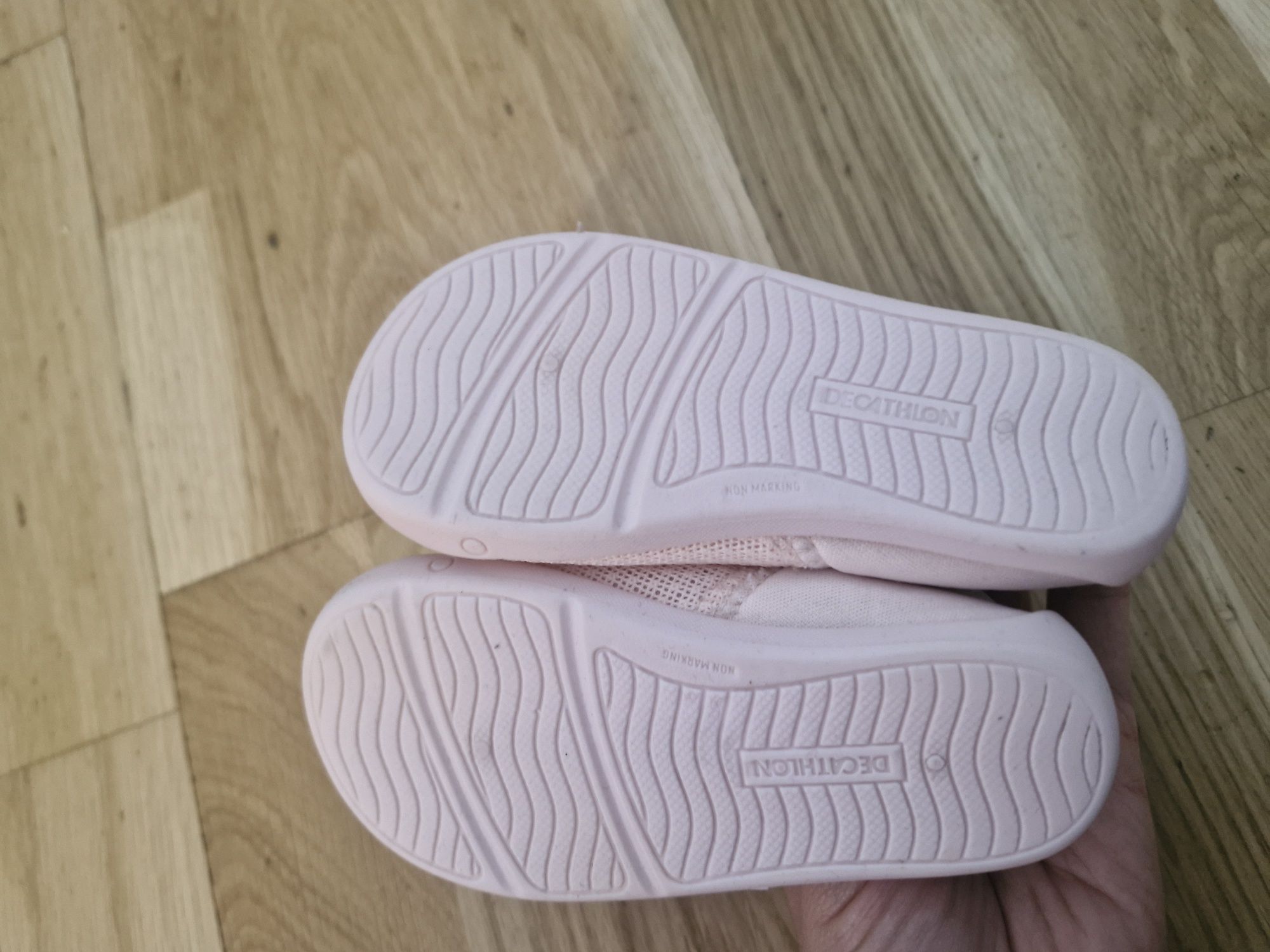 Buty kapcie dla dziewczynki r. 22