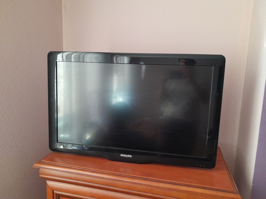 Telewizor 32'cale do powieszenia