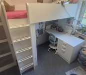 IKEA SMÅSTAD łóżko młodzieżowe/dziecięce na antresoli