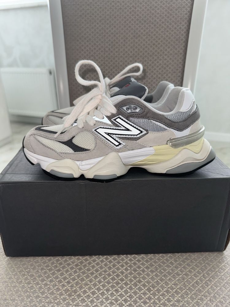 Кросівки жіночі New Balance (23,5 см.)