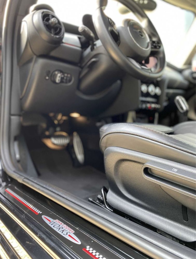 Mini john cooper works cabrio full extras 2022