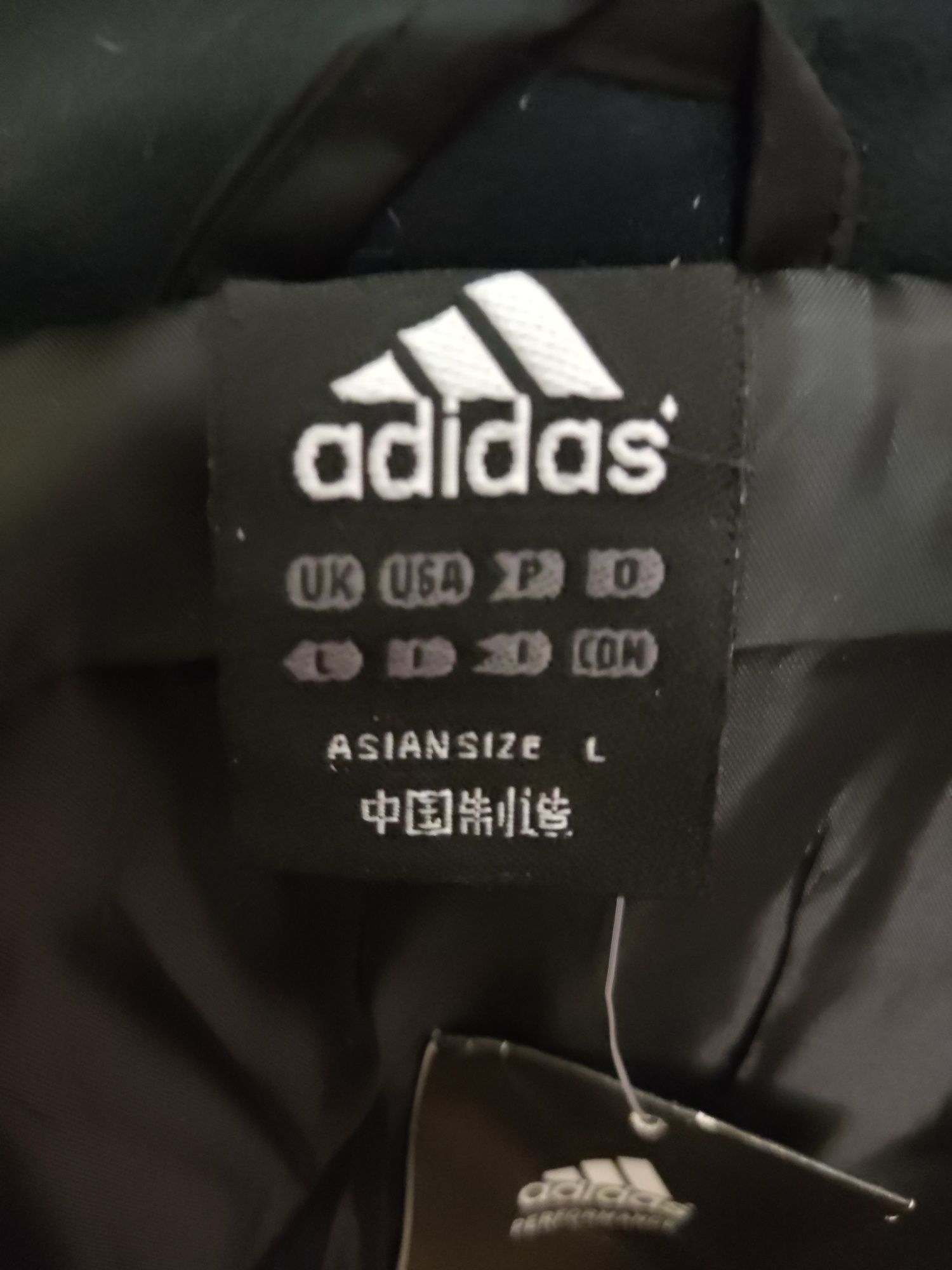 Куртка, ветровка adidas predator.