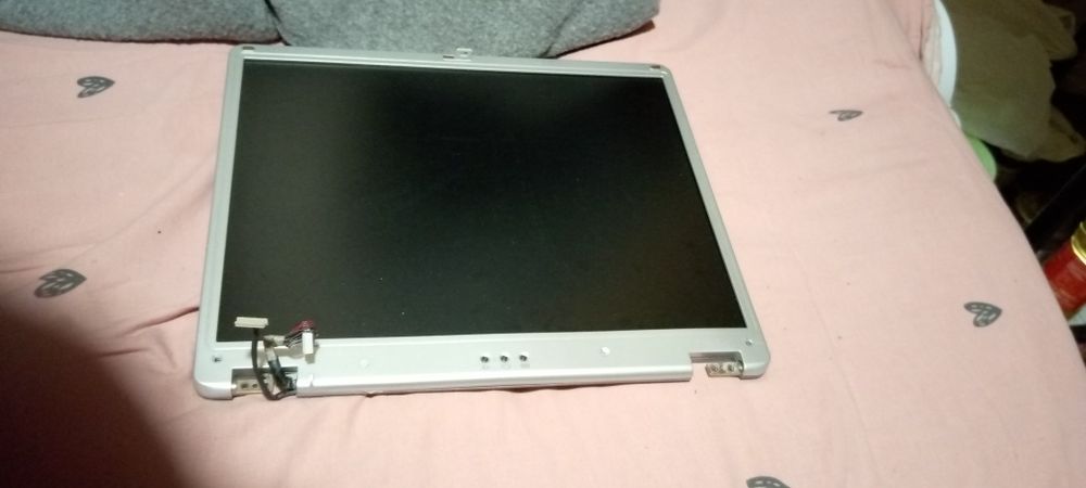 Запчасти для ноутбуков.