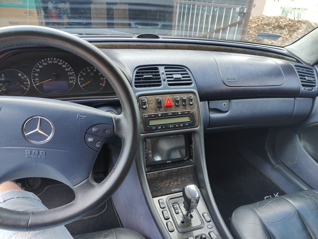 Mercedes CLK W208 4.3 V8