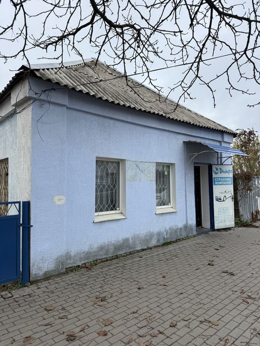 Продам офісне приміщення , червона  лінія!