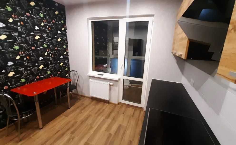 Продається квартира на вул. Берковецькій 6